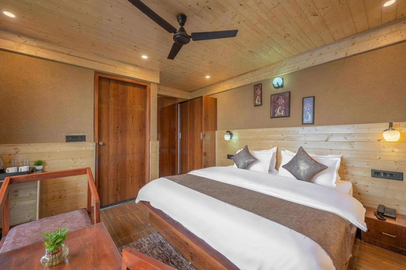 The Nature Retreat I Vacations I Conference I Mice I Family Events I Kufri By Exotic Stays Shimla 3*,  India