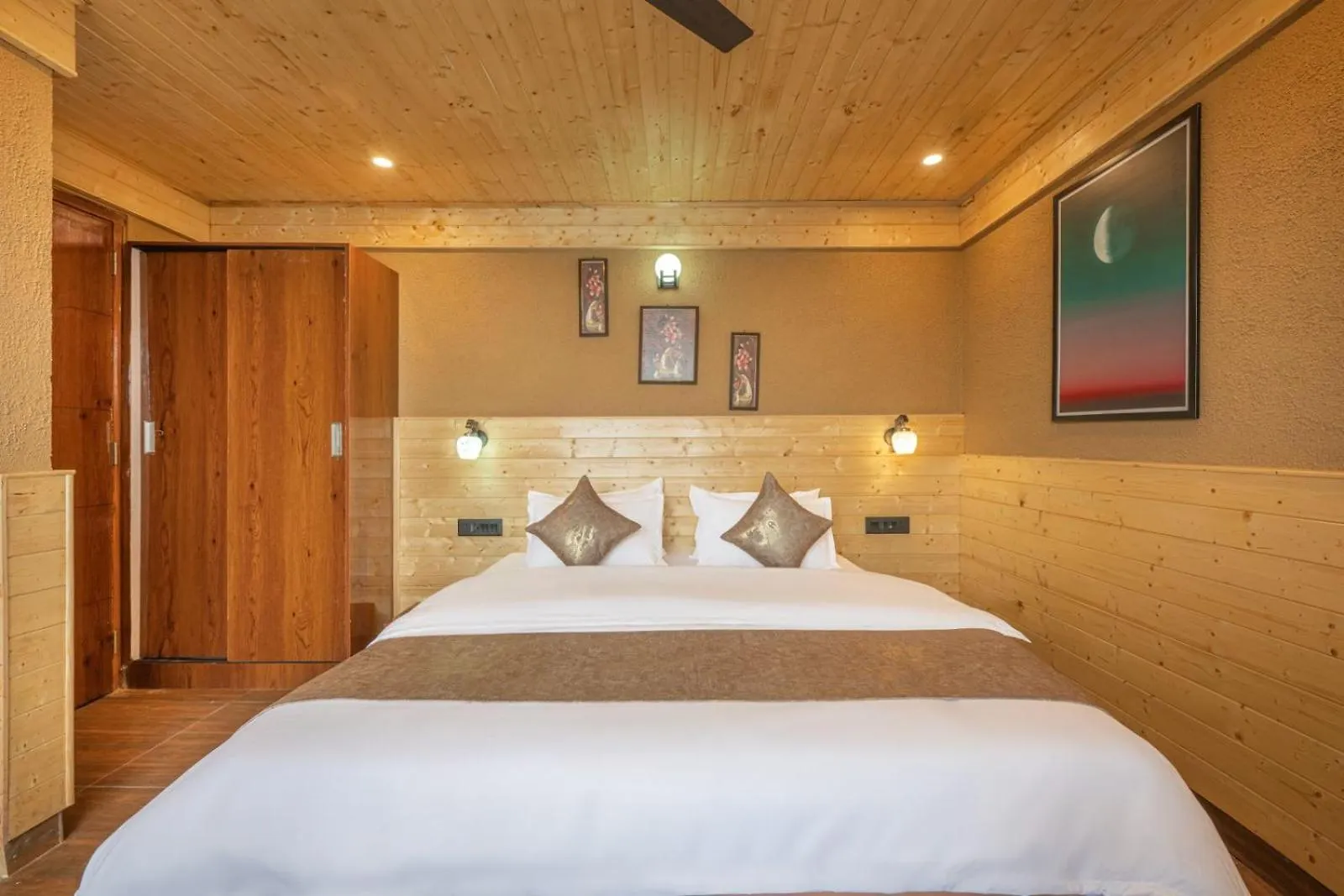 The Nature Retreat I Vacations I Conference I Mice I Family Events I Kufri By Exotic Stays Shimla Hotel
